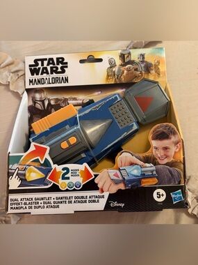 Star Wars Mandalorian NWT Blue and Gray Dual Attack Gauntlet with Orange Accents
